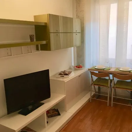 Ester Apartment *